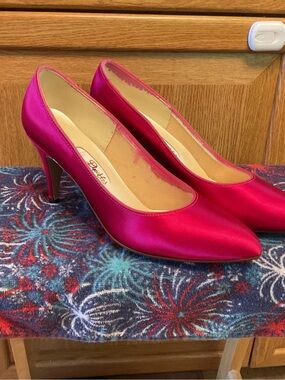 Fuchsia Satin Pointed-Toe Pumps
